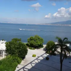 Towers Hotel Stabiae: Lusso, Design e Vista sul Vesuvio