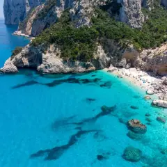 Spiagge Italiane di Tendenza: Le Mete Imperdibili per l'Estate