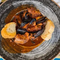 Stuzzicheria di Mare: Freschezza, Sapori Gourmet e il Format Vincente