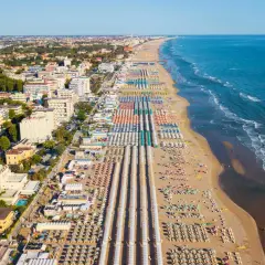 Riviera Romagnola: Guida Completa Attrazioni 2025 | Divertimento & Cultura