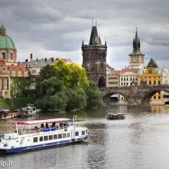 Praga: Guida Attrazioni Imperdibili, Itinerari e Consigli