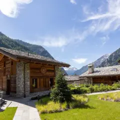 Baita in montagna: affitto o acquisto? Guida completa ai costi e sogni