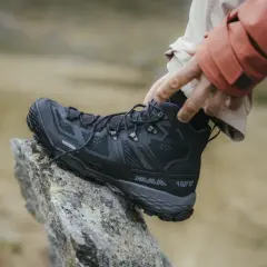 Scarpe da montagna: la guida esperta per scegliere senza errori