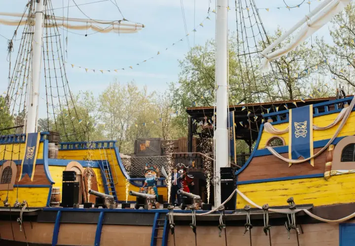 Gardaland: Guida Attrazioni, Novità 2025 e Consigli per la Visita
