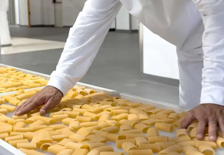 Bella Viola: Gastronomia Gourmet e Prodotti Locali Autentici