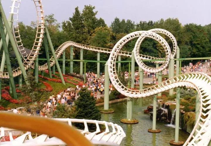 Gardaland: limiti altezza attrazioni 2025 e guida per famiglie