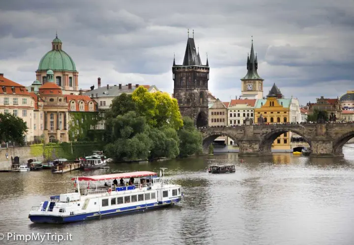 Praga: Guida Attrazioni Imperdibili, Itinerari e Consigli