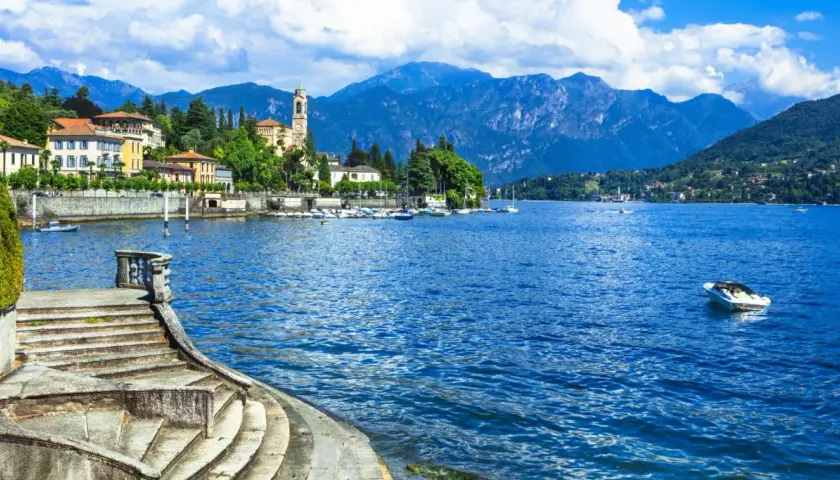 Lombardia: Attrazioni Imperdibili, Borghi e Laghi. La Guida Completa