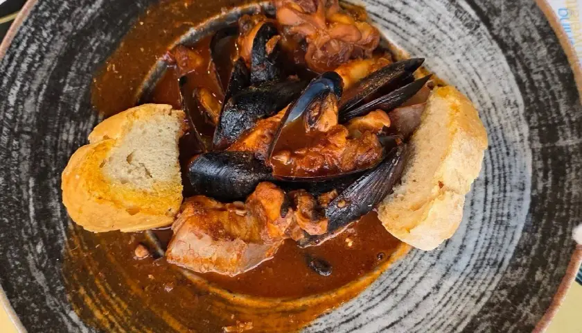 Stuzzicheria di Mare: Freschezza, Sapori Gourmet e il Format Vincente