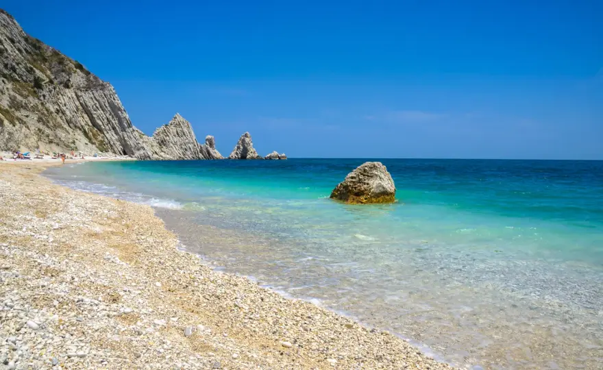 Località balneari Marche: Guida completa per la tua vacanza perfetta