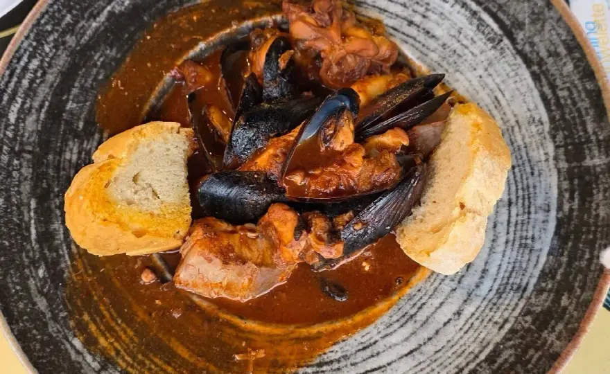 Stuzzicheria di Mare: Freschezza, Sapori Gourmet e il Format Vincente
