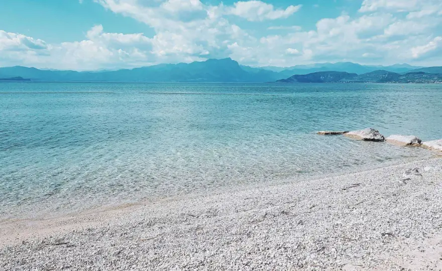 Spiagge Lago di Garda: La Tua Guida Completa per la Vacanza Perfetta