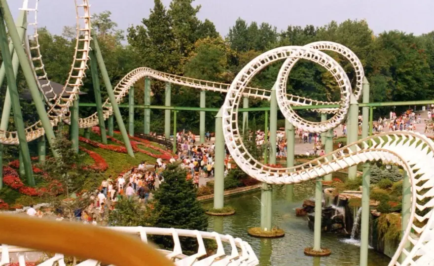 Gardaland: limiti altezza attrazioni 2025 e guida per famiglie