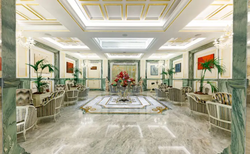 Hilton Roma: Guida alla Scelta Migliore (Lusso, Affari, Viaggio)