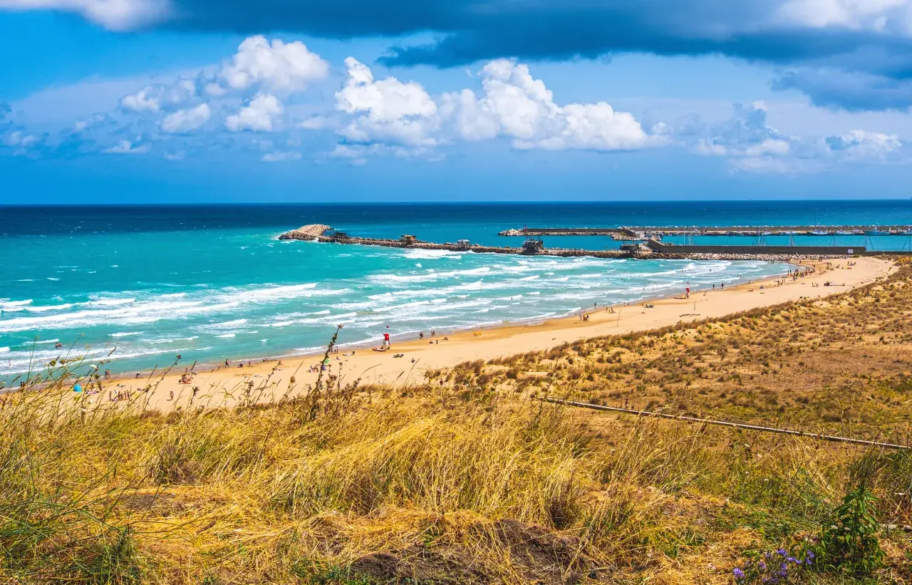 Abruzzo: Guida alle Spiagge Perfette per Te (Sabbia, Natura, Famiglie)
