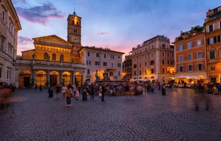 Vita notturna Trastevere Roma